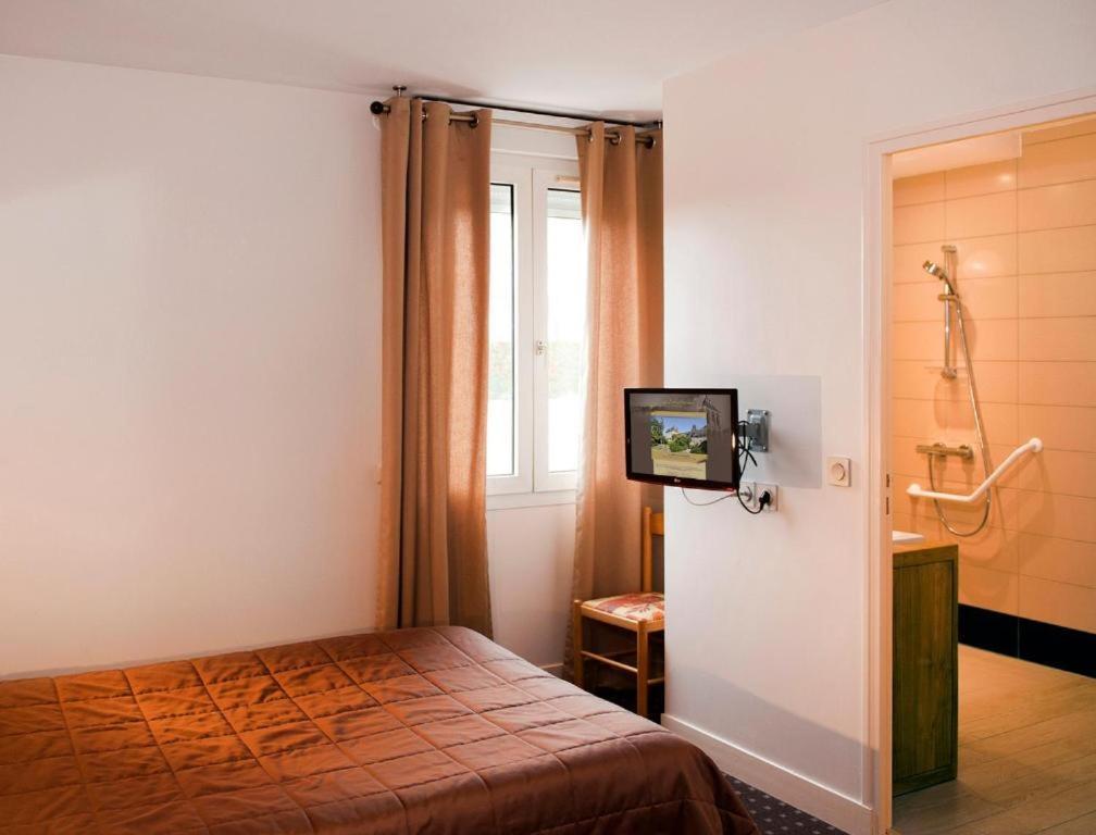 Logis Hotel Restaurant Du Labrador Saint-Benoît-sur-Loire 外观 照片