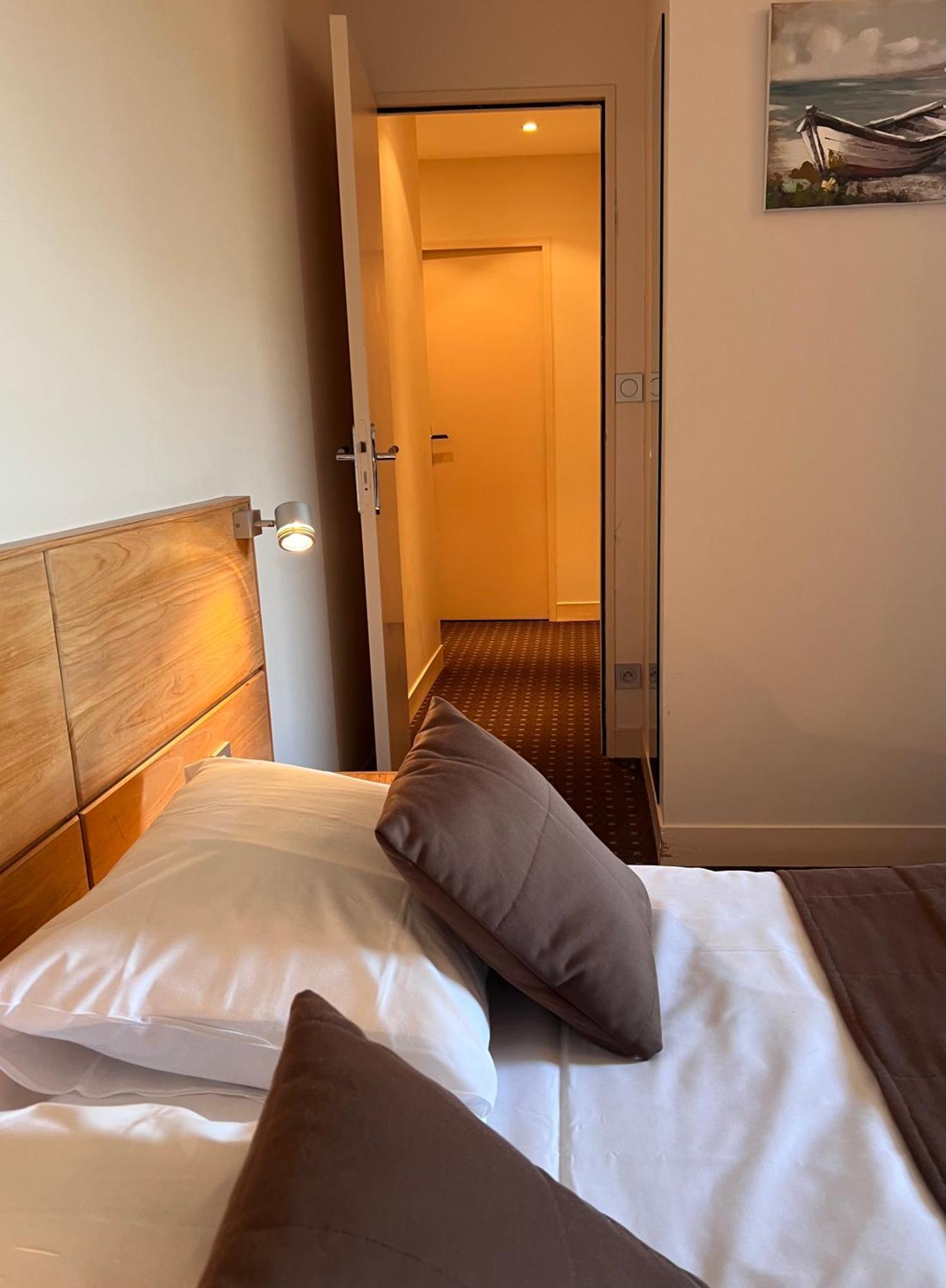 Logis Hotel Restaurant Du Labrador Saint-Benoît-sur-Loire 外观 照片