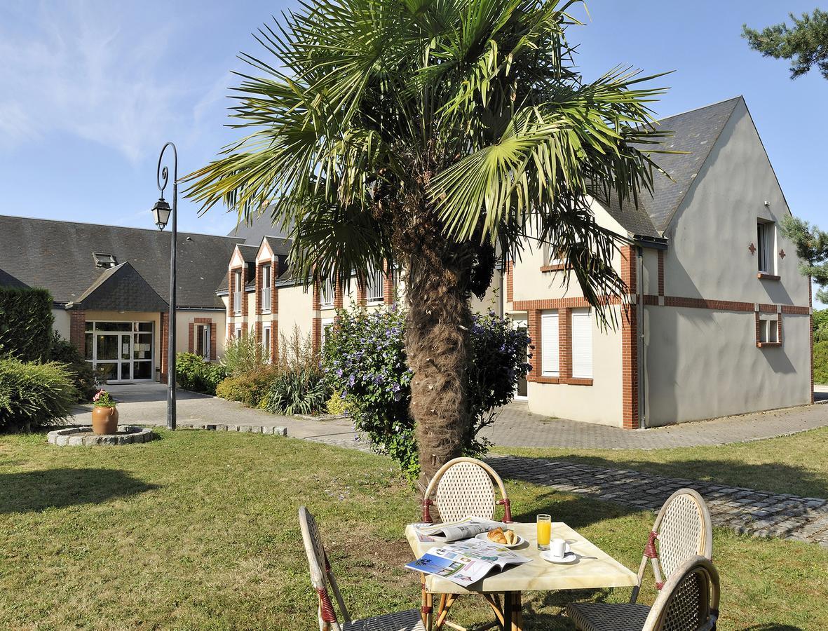 Logis Hotel Restaurant Du Labrador Saint-Benoît-sur-Loire 外观 照片