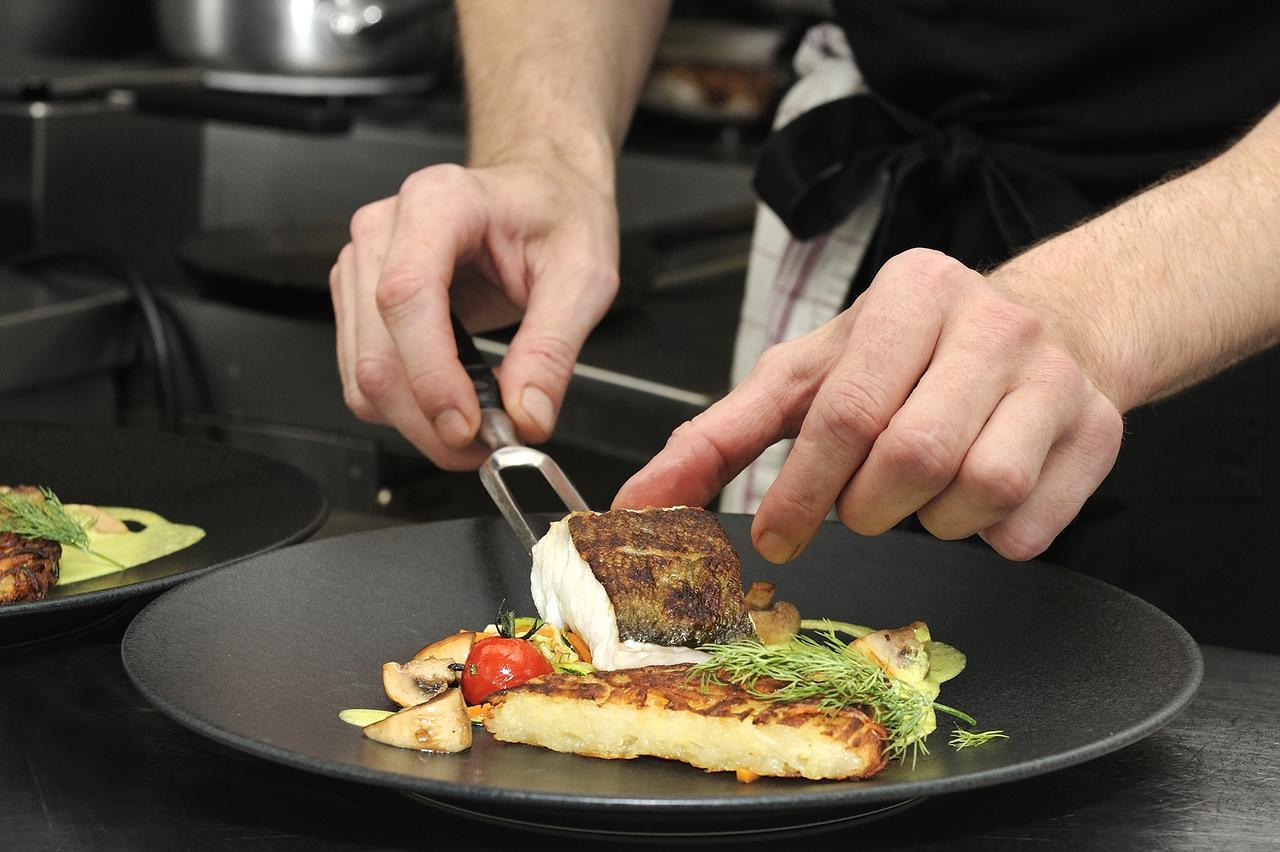 Logis Hotel Restaurant Du Labrador Saint-Benoît-sur-Loire 外观 照片